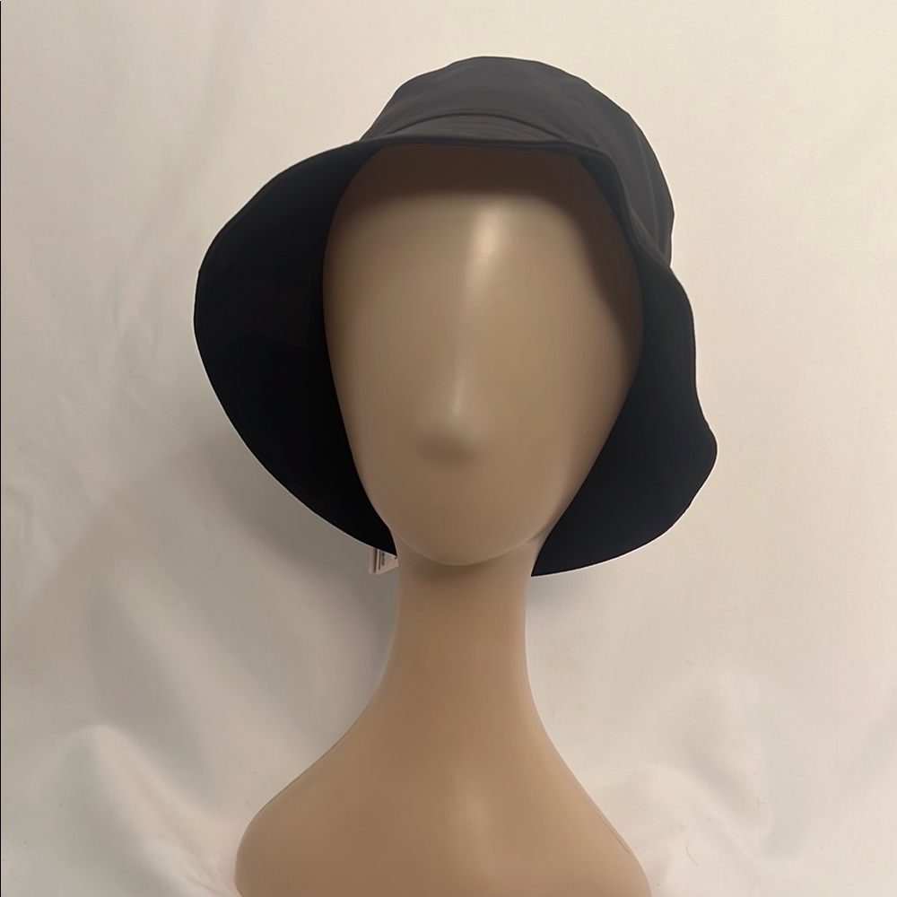 NWOT / Lululemon Both Ways Reversible Bucket Hat